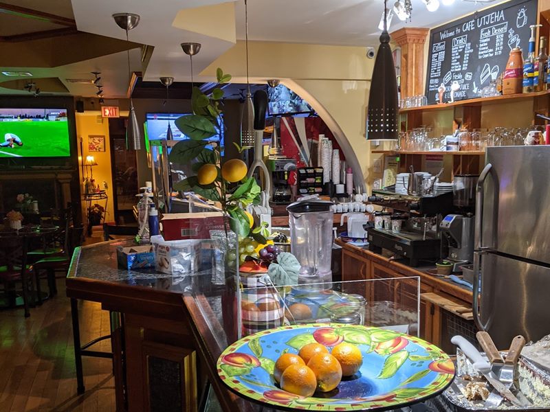 Cafe Utjeha interior