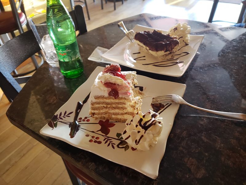 Cafe Utjeha food